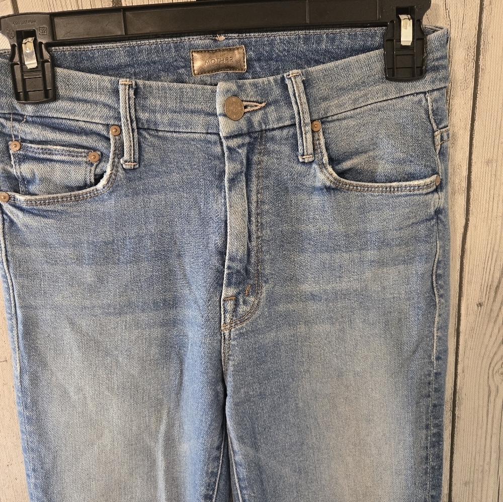 Mother High Waisted Looker Ankle Fray in Shoot To Thrill Size 24 - Picture 6 of 10